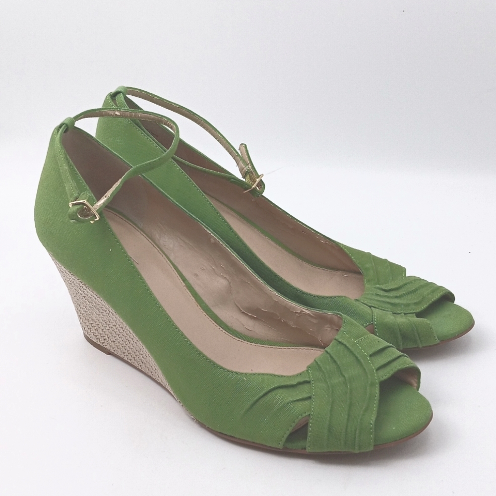 LOFT GREEN CANVAS HEELS